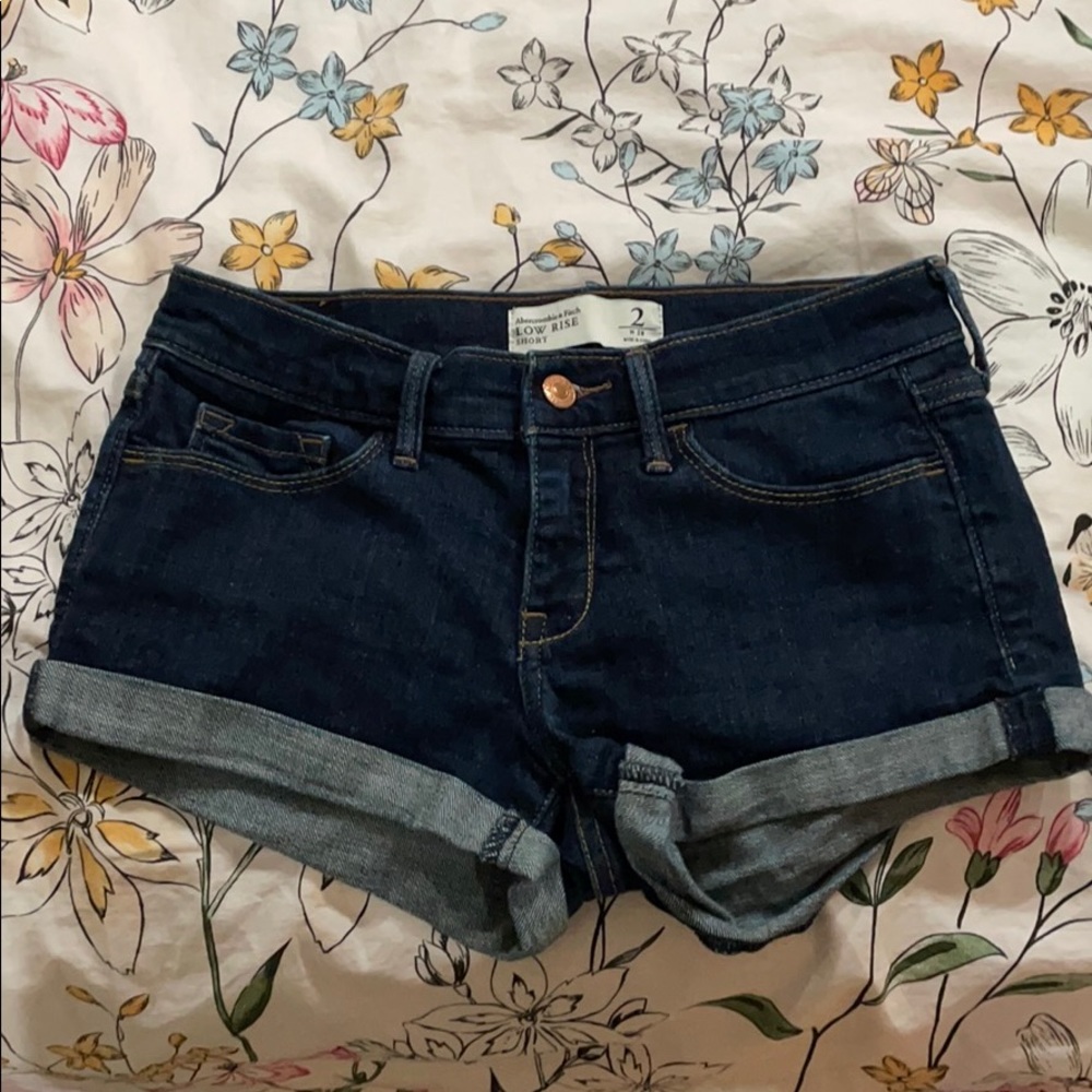 Abercrombie and Fitch low rise shorts